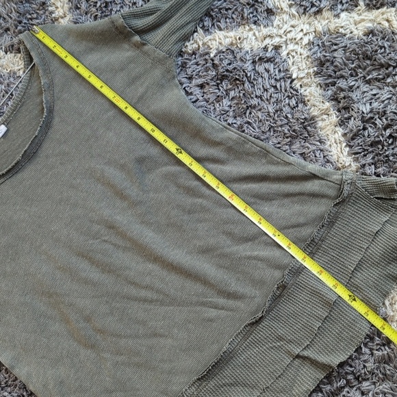 Melrose and Market Distressed Waffle Knit Long Sleeve Scoop Wide Neck Blouse M - Picture 6 of 6